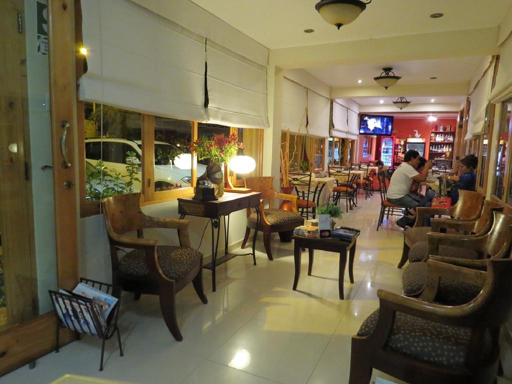 איקה Hotel Las Flores מראה חיצוני תמונה