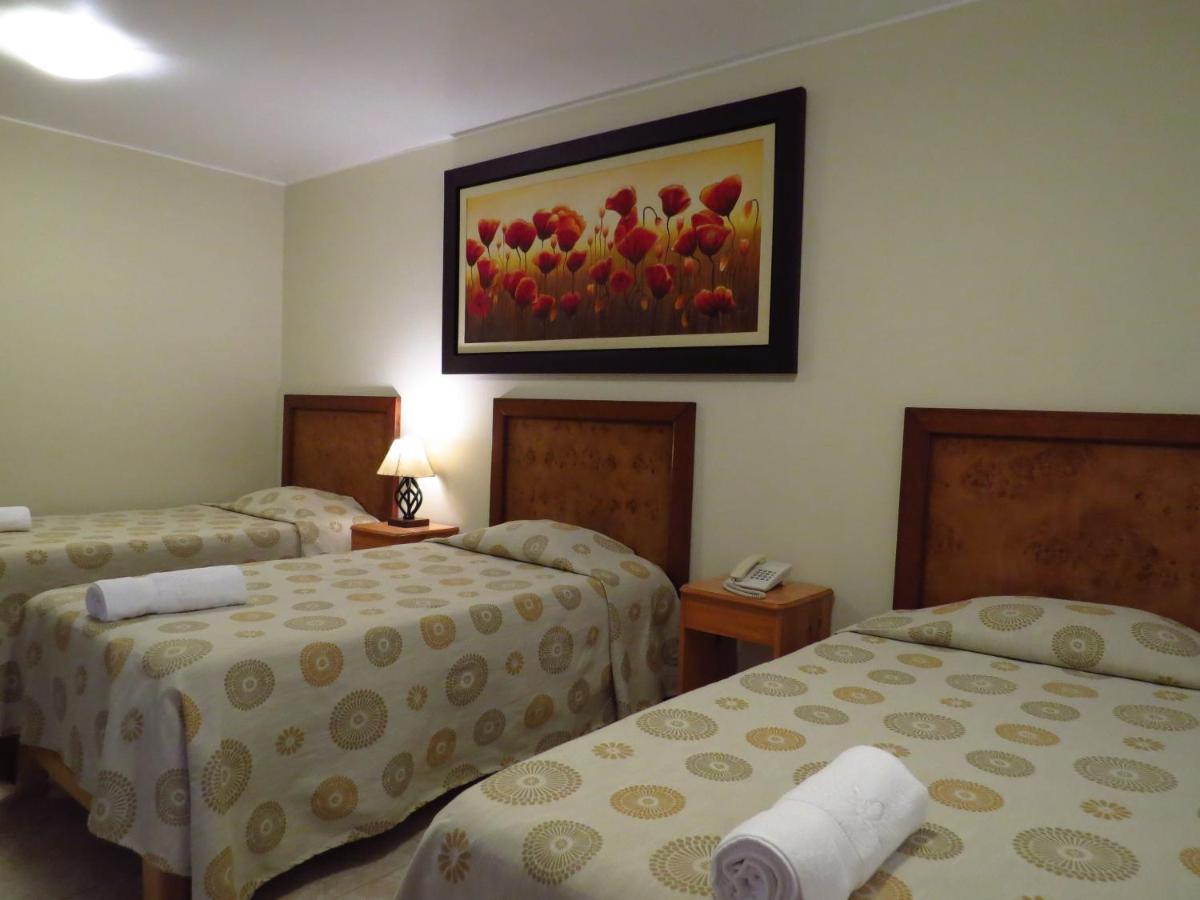 איקה Hotel Las Flores מראה חיצוני תמונה