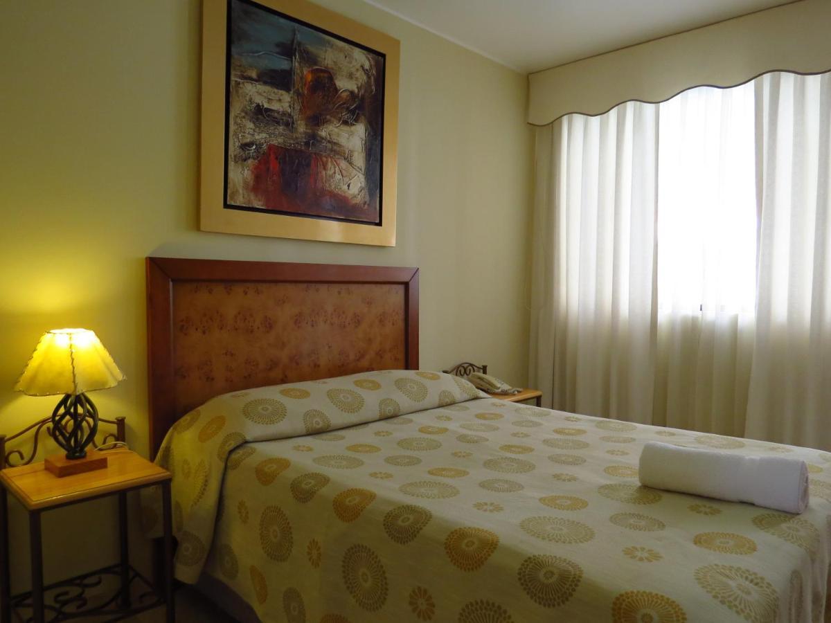 איקה Hotel Las Flores מראה חיצוני תמונה
