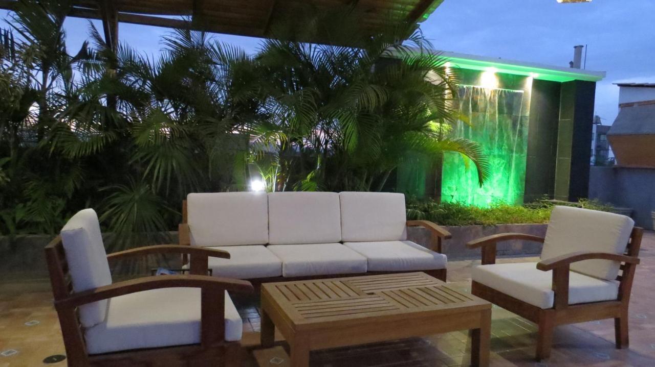 איקה Hotel Las Flores מראה חיצוני תמונה